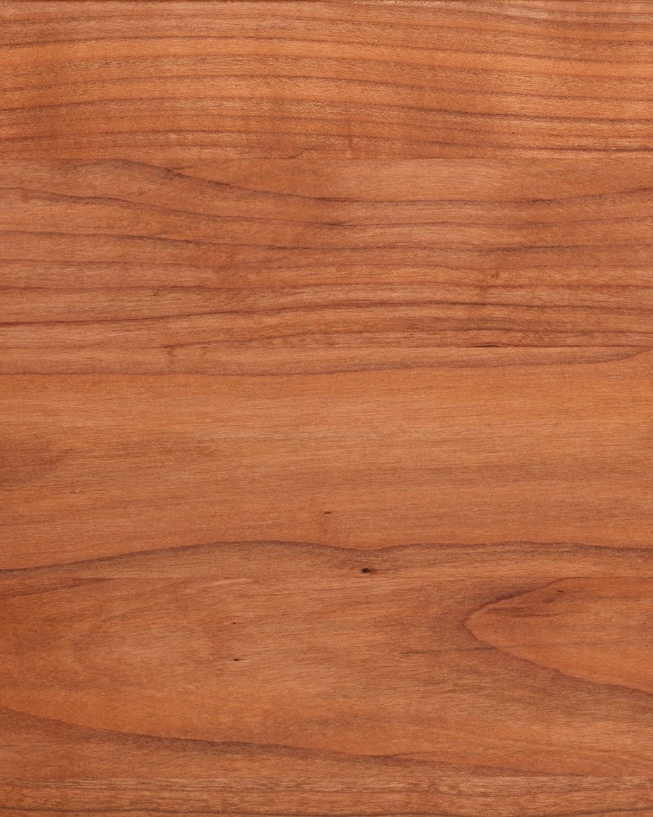 Kirsche Holz mit feiner Maserung für Regalsystem Holz und Design Regal Oberflächen.